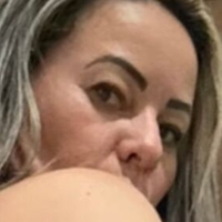 leonina oficial Nude