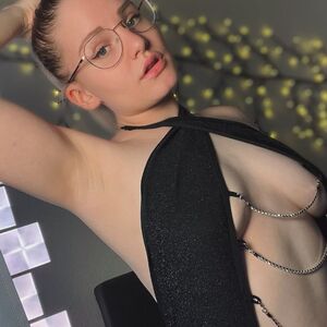 linaklein Nude
