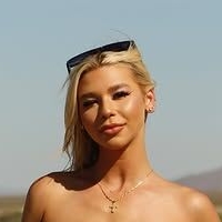 Lindsey Gordon Nude
