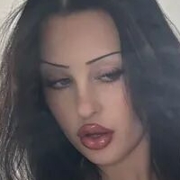 Livthu Nude