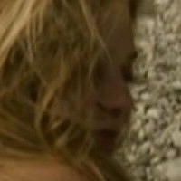 Lizzie Brocheré Nude