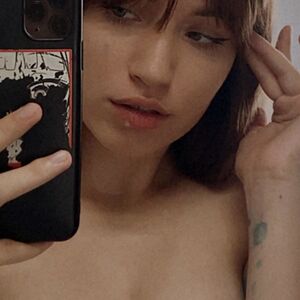 Lizzylarrsen Nude