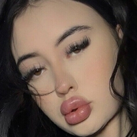 loogiesuzi Nude
