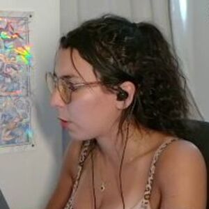 louhngle Nude