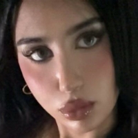 Lvieei Nude