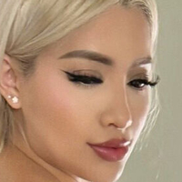 Lyysziee Nude