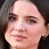 Madeleine McGraw Nude