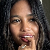 Maeurn Smile Nude