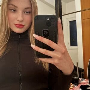 Maja-Sofie Nude