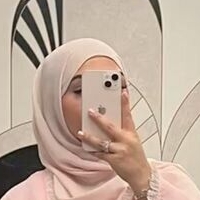 Malaikahusayn Nude