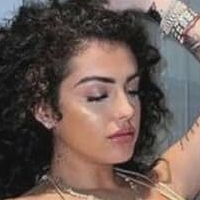 Malut Revejo Nude