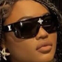 Mani Conceitedd Nude