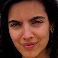 Mari Faria Nude