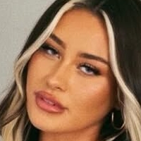 McKinley Richard Nude