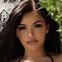 Mia Genesis Lopez Nude
