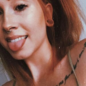 michella_red Nude