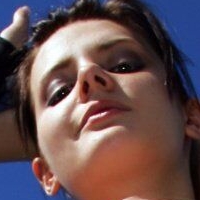Mimis Skate Nude