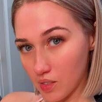 Models Who Are Awkward Nude