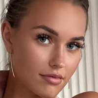 Müller Laura Nude