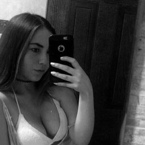 Nair Aliaga Nude