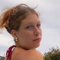 Naomi Spices Nude