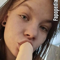naturalnimiska Nude