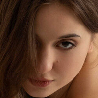 Naya Bloom Nude