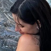 Naza Hansen Nude