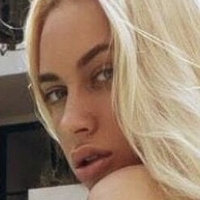 Nessiblonde Nude