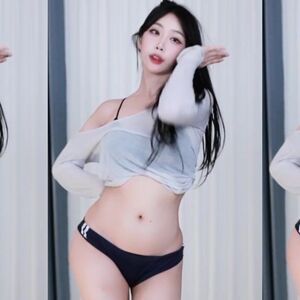 nhs960212 Nude