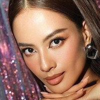 Nhu Van Nguyen Dinh Nude