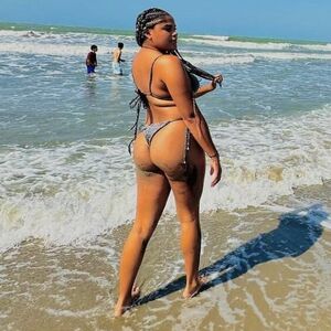 Nicola Crespa Nude