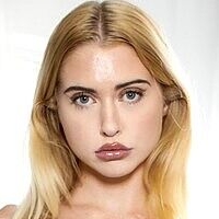 Oli Cherry Nude