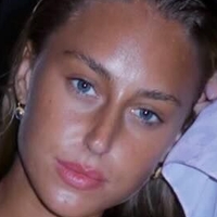 Olivia Elliot Nude