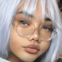 OWompfu Nude