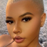 Palyce Savage Nude