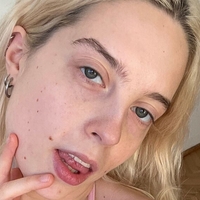 peachylii Nude