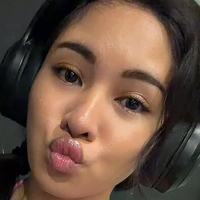 Peachymailaine Nude