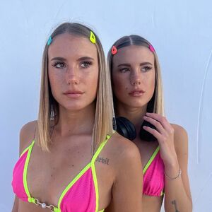 Pedrettitwins Nude