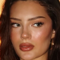 Petek Alemdar Nude