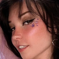 Peti Belle Nude