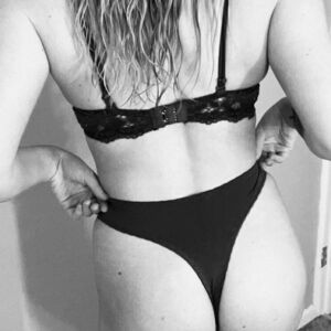 petite_liv Nude