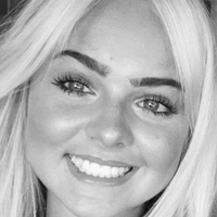 Peyton Blomquist Nude
