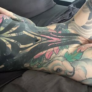 pipuh Nude