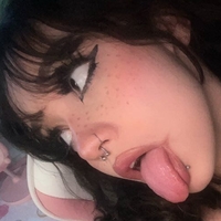 pwoutii Nude