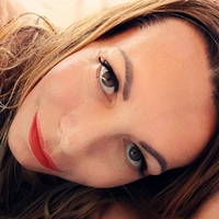 Queensnake Nude