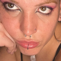 queentrinax Nude