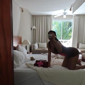 Raina Morris Nude