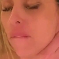 Rainha Hotwife Nude