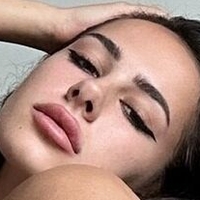 ri_ri_kiss Nude
